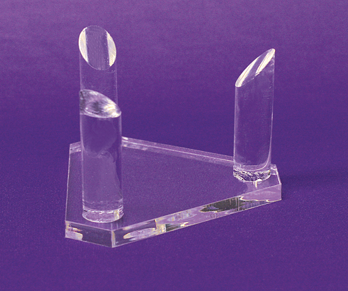 Acrylic Tri Rod Display on a Base.         Categ  21-188