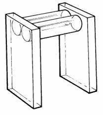 Narrow Parallel Rod Gem Display.         Categ 10-134